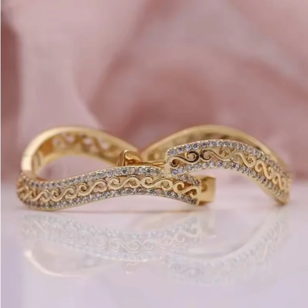 Creative Retro Hollow Design Earrings. - Picture 3 of 6